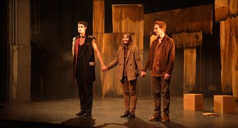 Image de Captation scénique : Matin Brun” de Cie Demain Existe